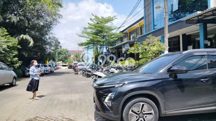Unit Ruko Paling Strategis di Duren Sawit Jakarta Timur dengan LB 150m2 Unit Ruko Paling Strategis di Duren Sawit Jakarta Timur dengan LB 150m2