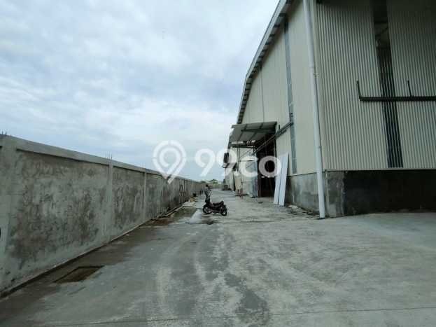 Disewakan Gudang komersial di Tangerang luas bangunan 10800m2 Disewakan Gudang komersial di Tangerang luas bangunan 10800m2