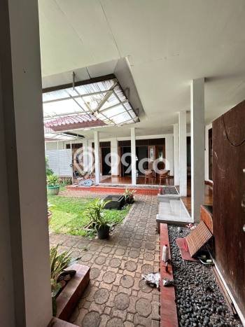 Rumah Elit Modern Tanpa Renovasi di Rawamangun Jakarta Timur Rumah Elit Modern Tanpa Renovasi di Rawamangun Jakarta Timur