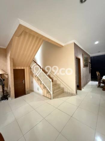 Rumah Elit Modern Tanpa Renovasi di Cibubur Depok Rumah Elit Modern Tanpa Renovasi di Cibubur Depok