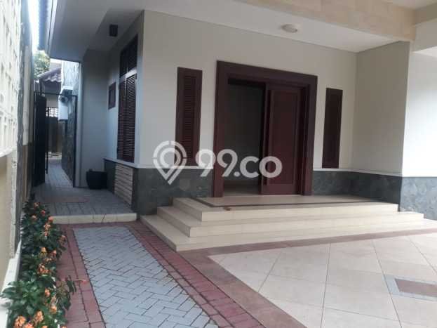 Ready to Use! Premium House LT 515m2 Desain Elegan di MT Haryono Ready to Use! Premium House LT 515m2 Desain Elegan di MT Haryono