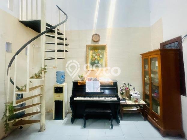 Rumah Luxury Modern Tanpa Renovasi di Rawamangun Jakarta Timur Rumah Luxury Modern Tanpa Renovasi di Rawamangun Jakarta Timur