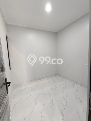 Rumah Strategis Modern Lb 84m2 di Cipayung, Jakarta Timur Rumah Strategis Modern Lb 84m2 di Cipayung, Jakarta Timur