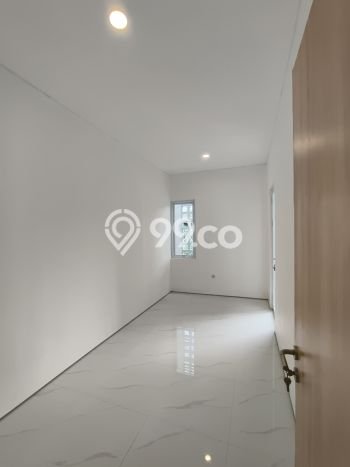 Rumah Strategis Minimalis Lb 105m2 di Duren Sawit, Jakarta Timur Rumah Strategis Minimalis Lb 105m2 di Duren Sawit, Jakarta Timur