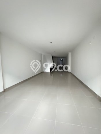 Ruko Dijual di Jakarta Utara LT 90m2 & LB 270m2 Lokasi Terbaik! Ruko Dijual di Jakarta Utara LT 90m2 & LB 270m2 Lokasi Terbaik!