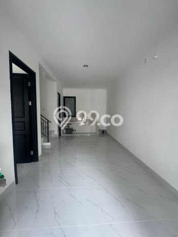 Disewakan! Rumah 3 Kamar Tidur &
3 Kamar Mandi di Pantai Indah Kapuk 2, Jakarta Utara Disewakan! Rumah 3 Kamar Tidur &
3 Kamar Mandi di Pantai Indah Kapuk 2, Jakarta Utara