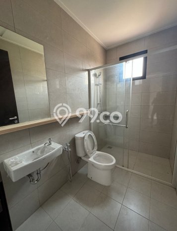 Rumah Sewa Jakarta Utara LT 100m2 LB 127m2 Kawasan Pantai Indah Kapuk 2 Rumah Sewa Jakarta Utara LT 100m2 LB 127m2 Kawasan Pantai Indah Kapuk 2
