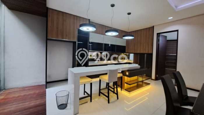 Dijual Rumah Luas Elegan Dengan View Eksklusif di Pasteur, Bandung Dijual Rumah Luas Elegan Dengan View Eksklusif di Pasteur, Bandung