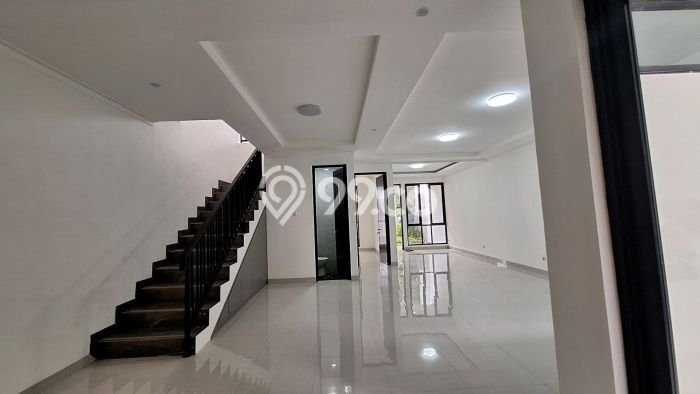 Hunian Elit LB 220m2 Siap Pakai Desain Elegan di Sektor 9-Bintaro, Tangerang Selatan Hunian Elit LB 220m2 Siap Pakai Desain Elegan di Sektor 9-Bintaro, Tangerang Selatan