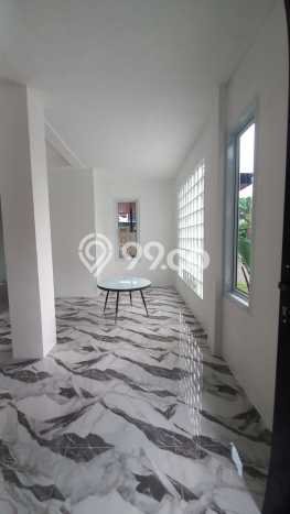 Disewakan! Rumah 5 Kamar Tidur &
3 Kamar Mandi di Sektor 9-Bintaro, Tangerang Selatan Disewakan! Rumah 5 Kamar Tidur &
3 Kamar Mandi di Sektor 9-Bintaro, Tangerang Selatan