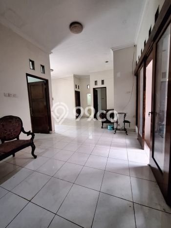 Rumah PREMIUM! di Serpong Villa Melati Mas, Tangerang Selatan, LT 229m² Bangunan 150m², HARGA SPESIAL Rumah PREMIUM! di Serpong Villa Melati Mas, Tangerang Selatan, LT 229m² Bangunan 150m², HARGA SPESIAL