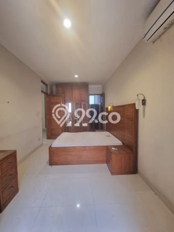 Rumah kawasan Sektor 7-Bintaro, Tangerang Selatan, LT 264m² Bangunan 330m² Rumah kawasan Sektor 7-Bintaro, Tangerang Selatan, LT 264m² Bangunan 330m²