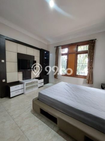 GOOD DEAL! Rumah Strategis area Sektor 7-Bintaro, LT 456m² Bangunan 375m² GOOD DEAL! Rumah Strategis area Sektor 7-Bintaro, LT 456m² Bangunan 375m²