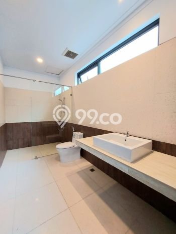 For Sale! Luxury House LT 243m2 Desain Elegan di Bintaro For Sale! Luxury House LT 243m2 Desain Elegan di Bintaro
