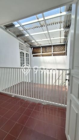 Dijual Rumah Eksklusif 5 KT di Sektor 3 - Bintaro, Jakarta Selatan Dijual Rumah Eksklusif 5 KT di Sektor 3 - Bintaro, Jakarta Selatan