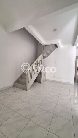Dijual Rumah Eksklusif 5 KT di Sektor 3 - Bintaro, Jakarta Selatan Dijual Rumah Eksklusif 5 KT di Sektor 3 - Bintaro, Jakarta Selatan
