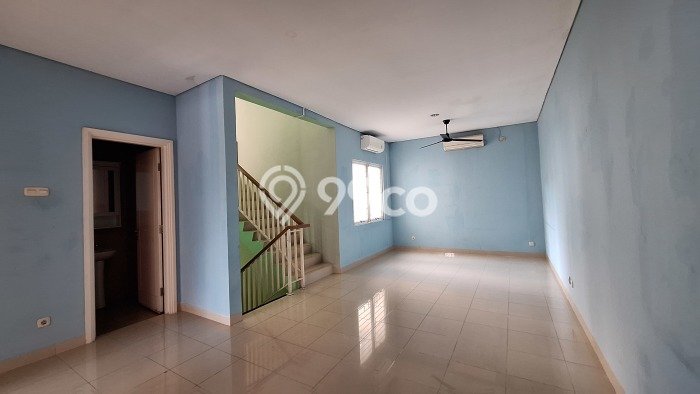 Disewakan Rumah Harga Terjangkau di Sektor 7-Bintaro Tangerang Selatan Punya 4 Kamar Tidur Disewakan Rumah Harga Terjangkau di Sektor 7-Bintaro Tangerang Selatan Punya 4 Kamar Tidur