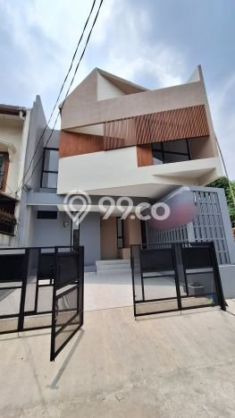 Rumah Lokasi Strategis di , Tangerang Selatan, LT 117m2m² Bangunan 163m2m² Rumah Lokasi Strategis di , Tangerang Selatan, LT 117m2m² Bangunan 163m2m²