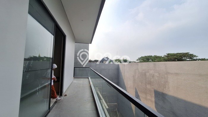 Jual Rumah Luas Megah Dengan View Cantik di Sektor 7-Bintaro, Tangerang Selatan Jual Rumah Luas Megah Dengan View Cantik di Sektor 7-Bintaro, Tangerang Selatan