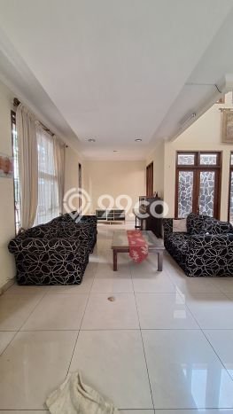Rumah area Sektor 9-Bintaro, 4 KT, Akses Mudah Pusat Kota, LT 450m² LB 350m² Rumah area Sektor 9-Bintaro, 4 KT, Akses Mudah Pusat Kota, LT 450m² LB 350m²