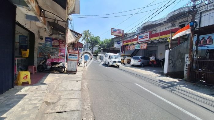 Rumah Elit Modern Tanpa Renovasi di Cipadu Tangerang Rumah Elit Modern Tanpa Renovasi di Cipadu Tangerang