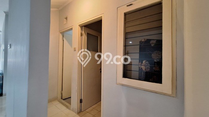 LOKASI STRATEGIS! Rumah di , Akses ke Stasiun, 2 KM, LT 100m2m² LB 120m2m² LOKASI STRATEGIS! Rumah di , Akses ke Stasiun, 2 KM, LT 100m2m² LB 120m2m²