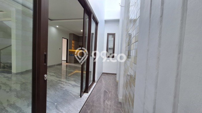 Rumah Elit LB 320m2 Siap Huni Desain Elegan di Sektor 9-Bintaro, Tangerang Selatan Rumah Elit LB 320m2 Siap Huni Desain Elegan di Sektor 9-Bintaro, Tangerang Selatan