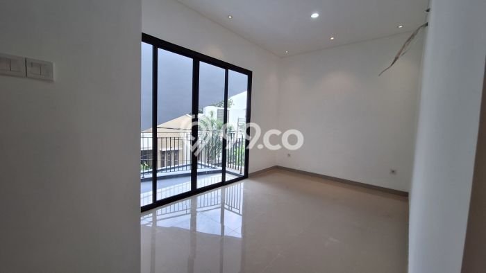 Rumah Siap Huni 4 KT 4 KM di Sektor 9-Bintaro, Tangerang Selatan Rumah Siap Huni 4 KT 4 KM di Sektor 9-Bintaro, Tangerang Selatan