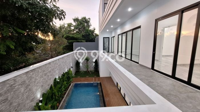 Rumah Luxury Modern Tanpa Renovasi di Bintaro Tangerang Selatan Rumah Luxury Modern Tanpa Renovasi di Bintaro Tangerang Selatan