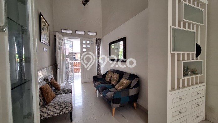 Rumah sewa siap pakai 3 Kamar Tidur di Graha Raya, Tangerang Selatan Rumah sewa siap pakai 3 Kamar Tidur di Graha Raya, Tangerang Selatan