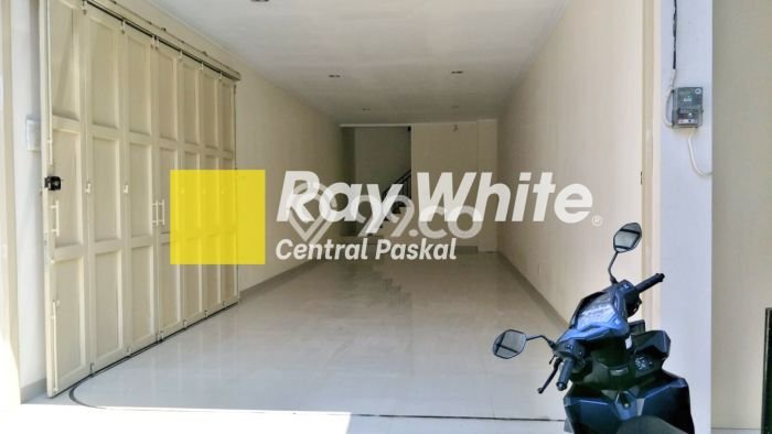 Ruko Bagus Dijual LB 180m2 Lokasi Strategis Bandung Area Cocok untuk Berbisnis Ruko Bagus Dijual LB 180m2 Lokasi Strategis Bandung Area Cocok untuk Berbisnis