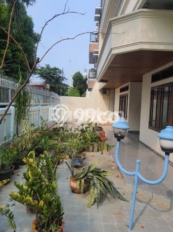 Hunian Mewah LB 480m2 Siap Pakai Desain Elegan di Daan Mogot, Jakarta Barat Hunian Mewah LB 480m2 Siap Pakai Desain Elegan di Daan Mogot, Jakarta Barat
