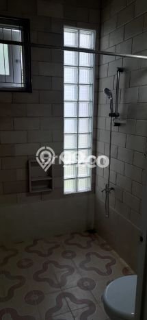 Rumah Elit Modern Tanpa Renovasi di Kalideres Jakarta Barat Rumah Elit Modern Tanpa Renovasi di Kalideres Jakarta Barat