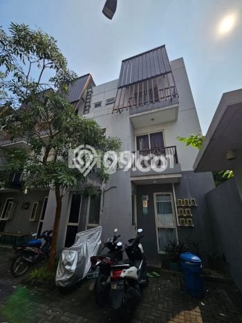 For Sale Rumah 6 Kamar Lokasi Ideal Bagus dan Strategis di Serpong For Sale Rumah 6 Kamar Lokasi Ideal Bagus dan Strategis di Serpong