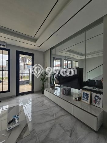 Jual Rumah Eksklusif 3 KT di Kalideres, Jakarta Barat Jual Rumah Eksklusif 3 KT di Kalideres, Jakarta Barat