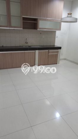 Hunian Cantik Modern Lb 180m2 di Karang Tengah, Tangerang Hunian Cantik Modern Lb 180m2 di Karang Tengah, Tangerang