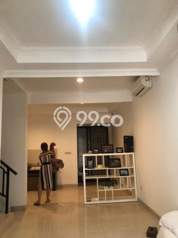 Hunian Minimalis dengan LT 90m2 & LB 200m2 Dikontrakkan di Green Lake City Hunian Minimalis dengan LT 90m2 & LB 200m2 Dikontrakkan di Green Lake City