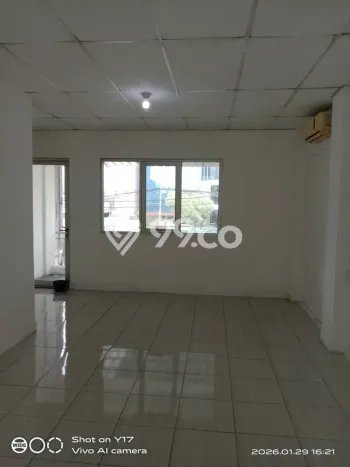 Ruko bagus disewakan di Kebon Jeruk Jakarta Barat dengan LB 145m2 harga sewa terbaik Ruko bagus disewakan di Kebon Jeruk Jakarta Barat dengan LB 145m2 harga sewa terbaik