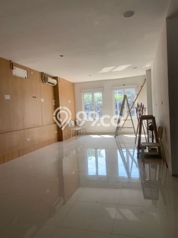 Jual Ruko Strategis di , Luas 400m2m², Mainroad, Area Bisnis Jual Ruko Strategis di , Luas 400m2m², Mainroad, Area Bisnis