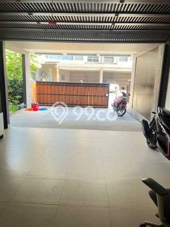 Rumah Elit Modern Siap Huni di BSD City Tangerang Rumah Elit Modern Siap Huni di BSD City Tangerang