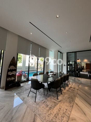 Hunian Mewah Siap Huni LT 551m2 di BSD, Tangerang Selatan Hunian Mewah Siap Huni LT 551m2 di BSD, Tangerang Selatan