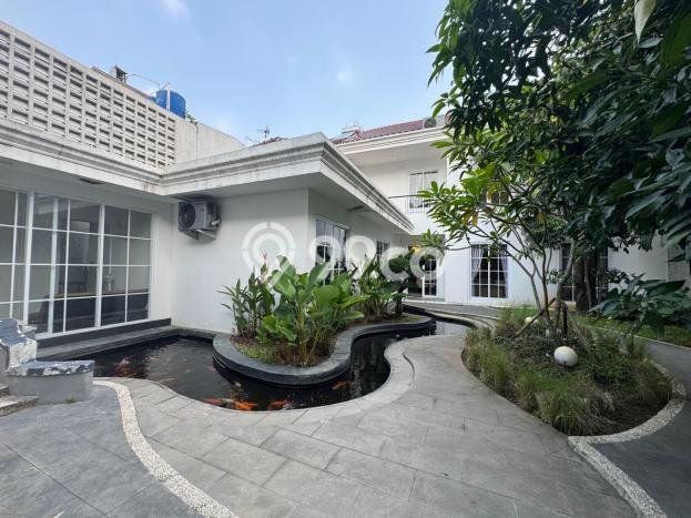 Rumah Elit LB 450m2 Siap Huni Desain Elegan di Alam Sutera, Tangerang Rumah Elit LB 450m2 Siap Huni Desain Elegan di Alam Sutera, Tangerang
