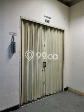Gudang For Rent Kawasan Kebon Jeruk, Luas 1360m², Lokasi Bisnis, Akses Utama Gudang For Rent Kawasan Kebon Jeruk, Luas 1360m², Lokasi Bisnis, Akses Utama