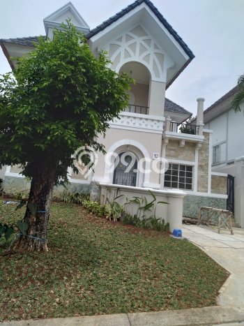 Ready to Use! Premium House LT 235m2 Desain Elegan di Sentul City Ready to Use! Premium House LT 235m2 Desain Elegan di Sentul City