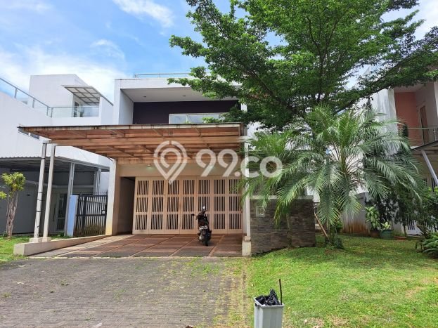 Rumah Mewah LB 338m2 Siap Huni Desain Elegan di Sentul, Bogor Rumah Mewah LB 338m2 Siap Huni Desain Elegan di Sentul, Bogor