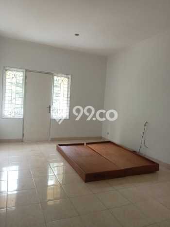 Disewakan! Rumah 3 Kamar Tidur &
2 Kamar Mandi di Sentul City, Bogor Disewakan! Rumah 3 Kamar Tidur &
2 Kamar Mandi di Sentul City, Bogor