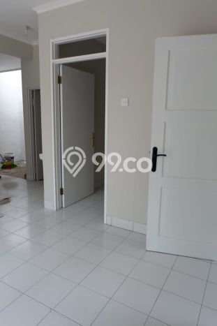 Rumah Luas Asri 2 KT Siap Pakai di Sentul Bogor Rumah Luas Asri 2 KT Siap Pakai di Sentul Bogor