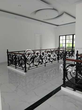 Rumah Elit LB 520m2 Siap Pakai Desain Elegan di Sentul City, Bogor Rumah Elit LB 520m2 Siap Pakai Desain Elegan di Sentul City, Bogor