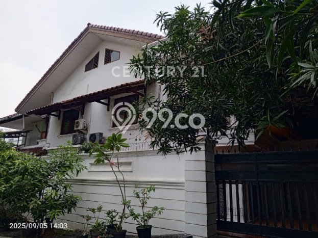 Hunian Mewah LB 400m2 Siap Huni Desain Elegan di Pulomas, Jakarta Timur Hunian Mewah LB 400m2 Siap Huni Desain Elegan di Pulomas, Jakarta Timur