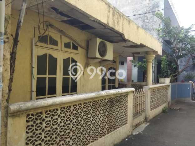 Rumah Elit Modern Tanpa Renovasi di Jatiwaringin Jakarta Timur Rumah Elit Modern Tanpa Renovasi di Jatiwaringin Jakarta Timur